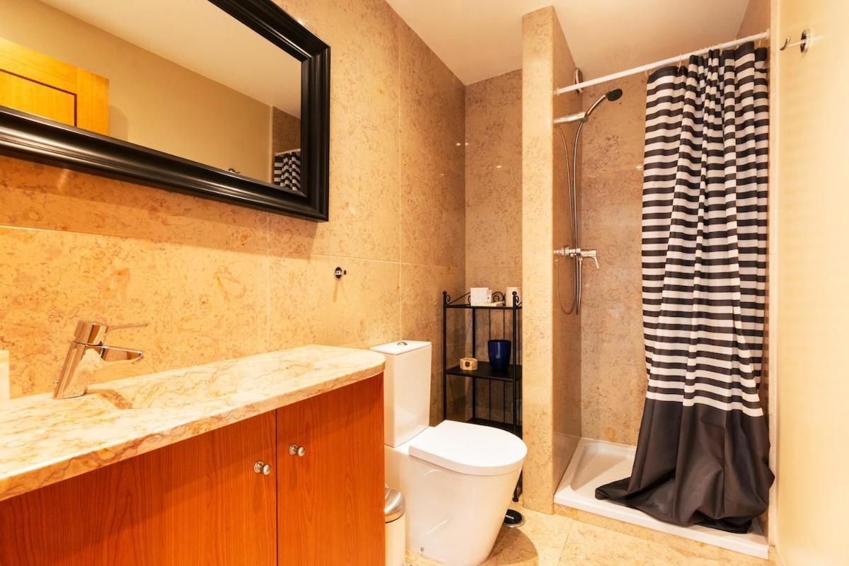 Exquisite Townhouse For 8 In Lisbon City Center Apartamento *
