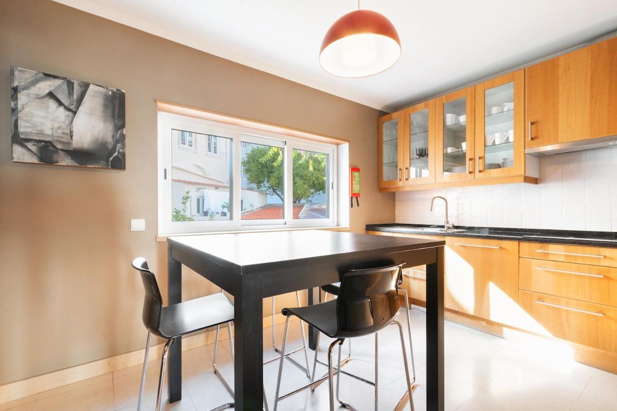 Exquisite Townhouse For 8 In Lisbon City Center Lisboa